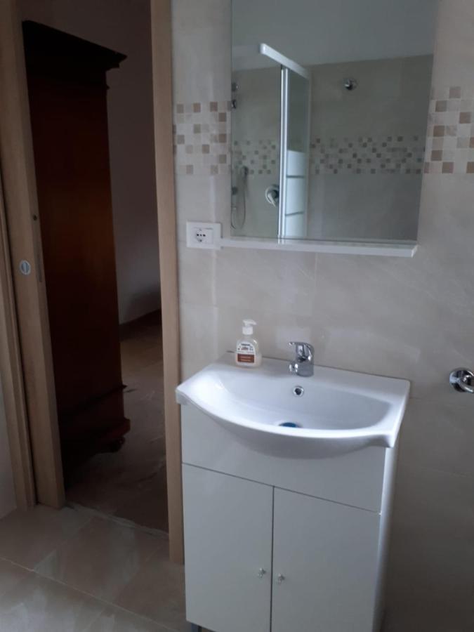 Casa Radiosa Varese Rooms Exterior photo